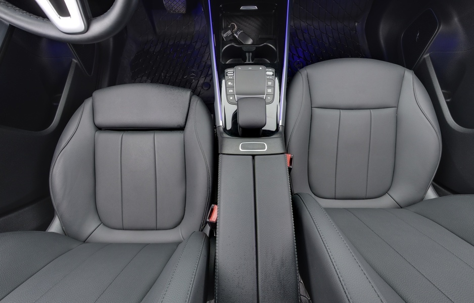 Mercedes-Benz EQB vaihtoauto