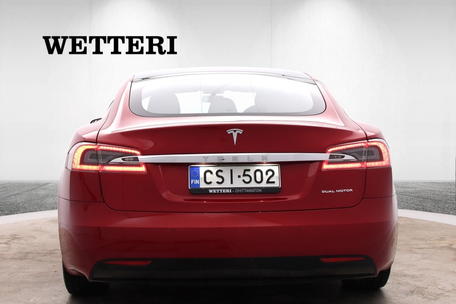 Tesla Model S vaihtoauto