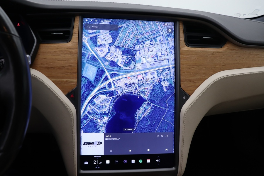 Tesla Model S vaihtoauto