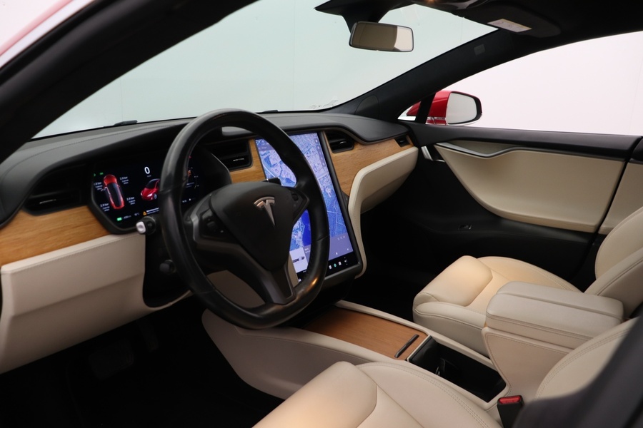Tesla Model S vaihtoauto