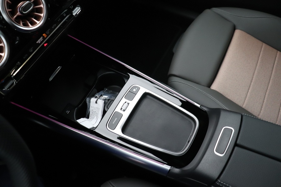 Mercedes-Benz EQA vaihtoauto