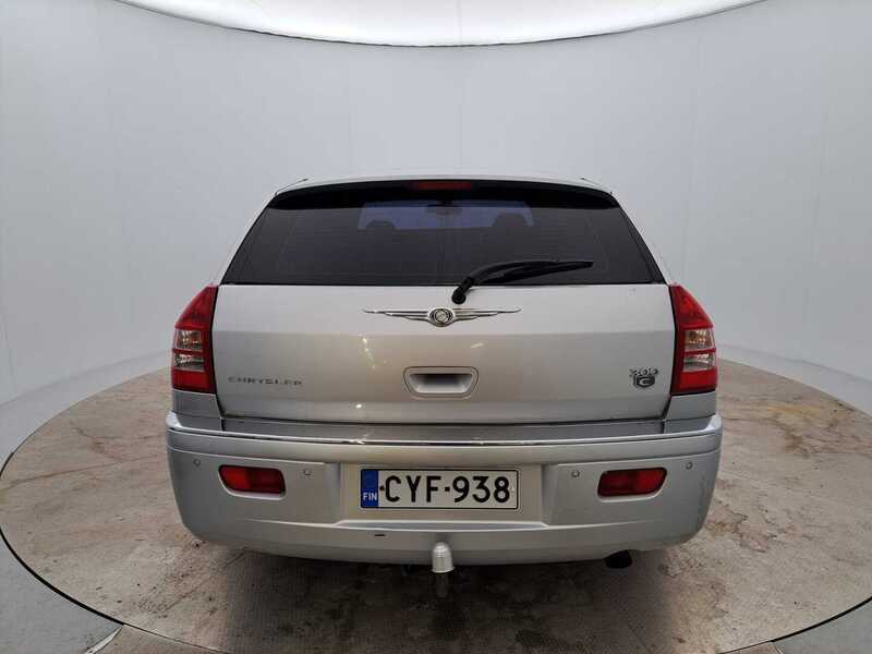 Chrysler 300C vaihtoauto