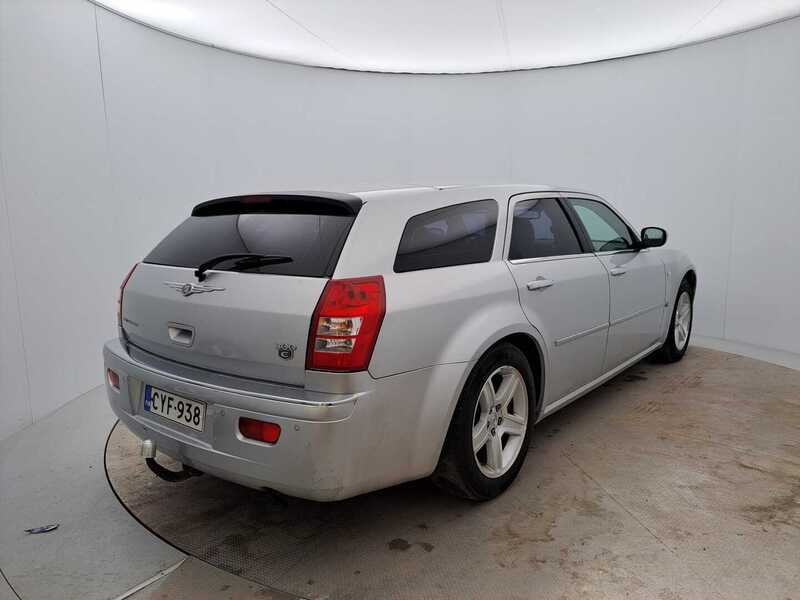 Chrysler 300C vaihtoauto