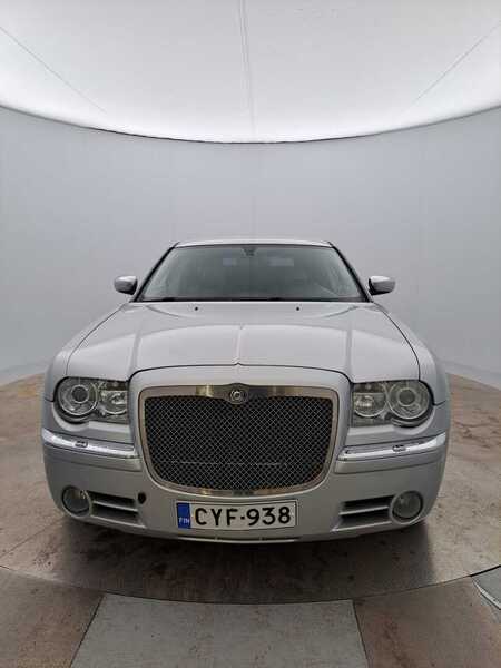 Chrysler 300C vaihtoauto