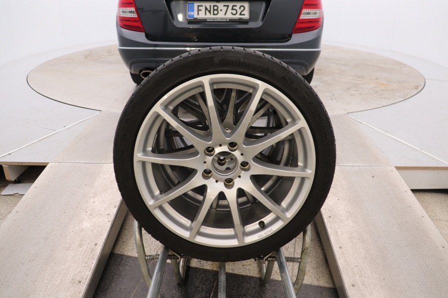 Mercedes-Benz C vaihtoauto