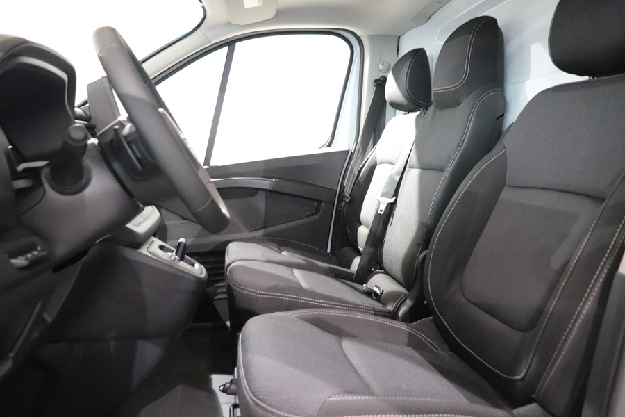 Nissan Primastar vaihtoauto