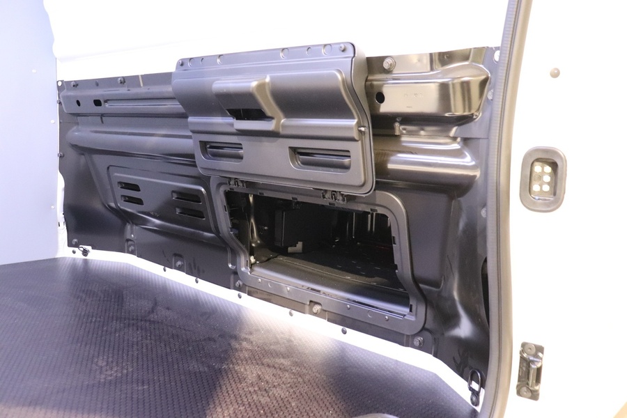 Nissan Primastar vaihtoauto