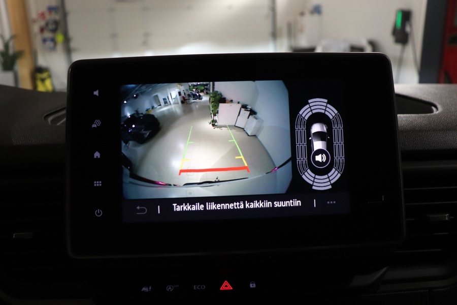 Nissan Primastar vaihtoauto