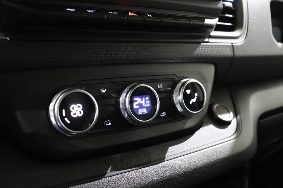 Nissan Primastar vaihtoauto