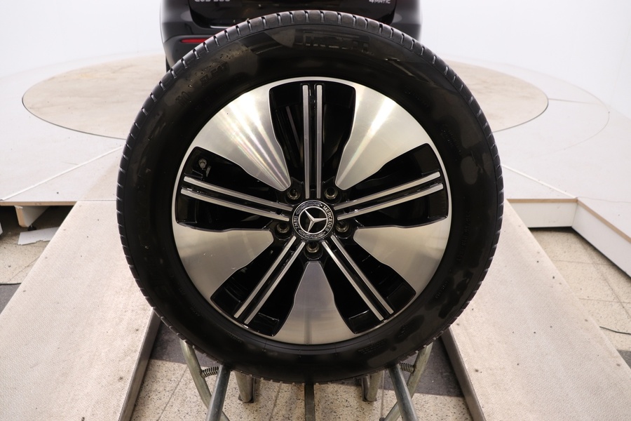 Mercedes-Benz EQB vaihtoauto