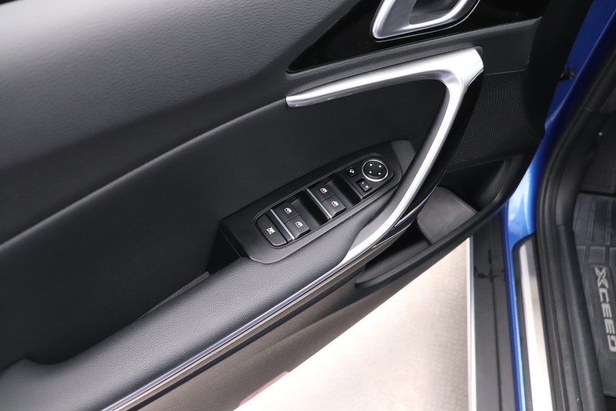 Kia XCeed vaihtoauto