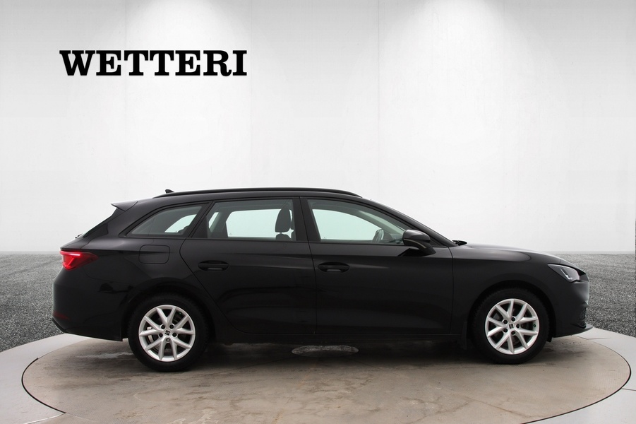 SEAT Leon Sportstourer vaihtoauto