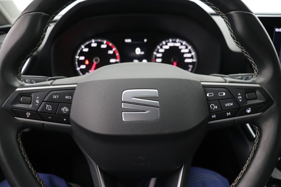 SEAT Leon Sportstourer vaihtoauto