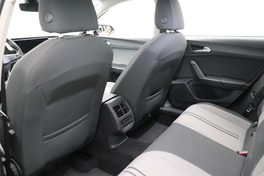 SEAT Leon Sportstourer vaihtoauto