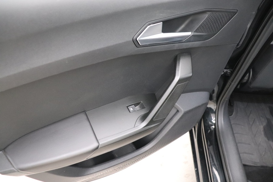 SEAT Leon Sportstourer vaihtoauto