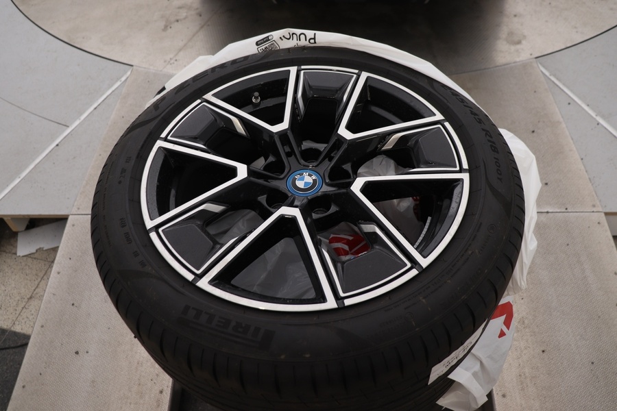 BMW i4 M50 vaihtoauto