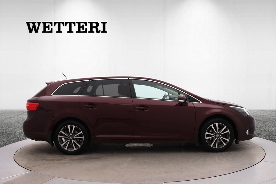 Toyota Avensis vaihtoauto