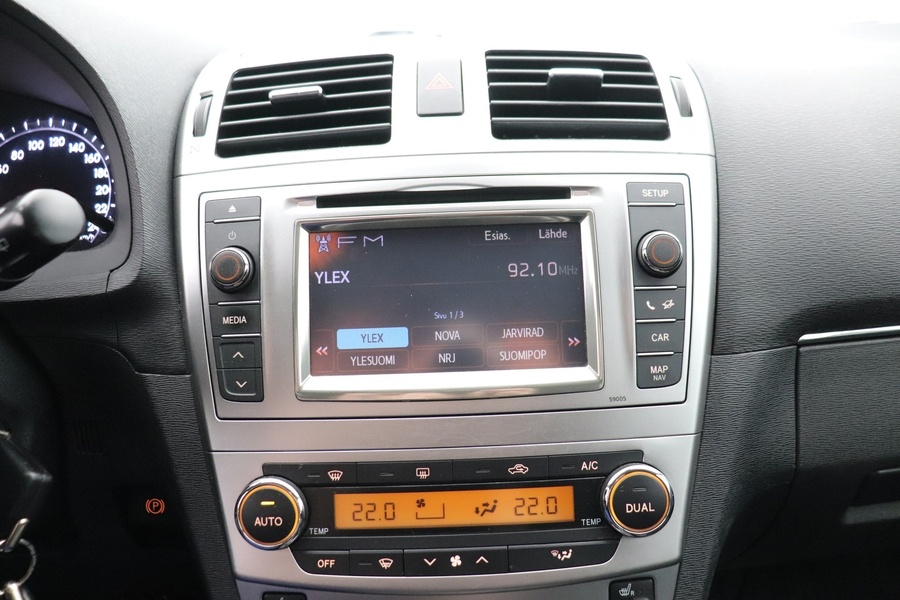 Toyota Avensis vaihtoauto