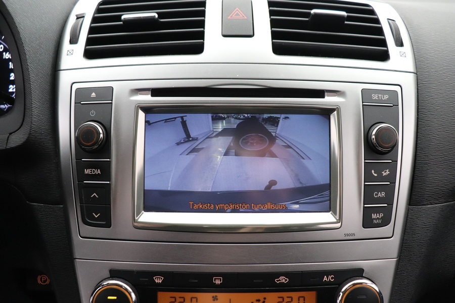 Toyota Avensis vaihtoauto