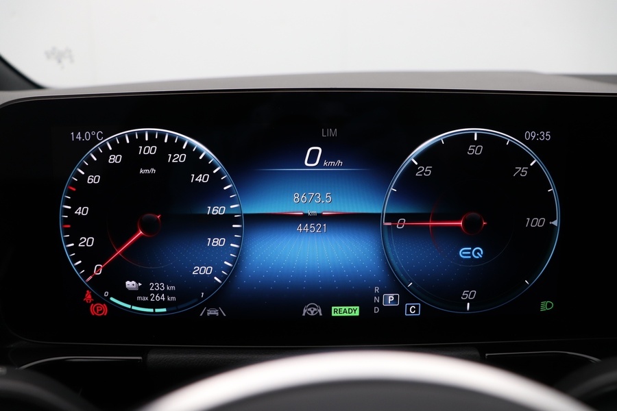 Mercedes-Benz EQA vaihtoauto