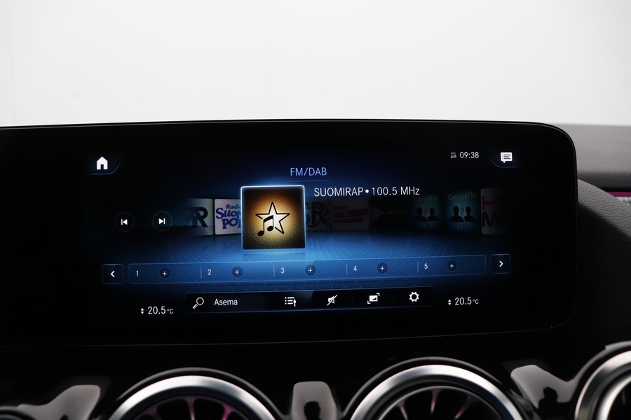 Mercedes-Benz EQA vaihtoauto