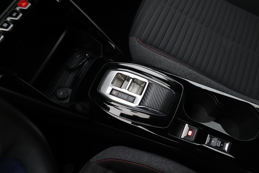 Peugeot e-2008 vaihtoauto