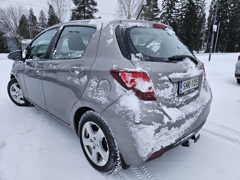 Toyota Yaris vaihtoauto