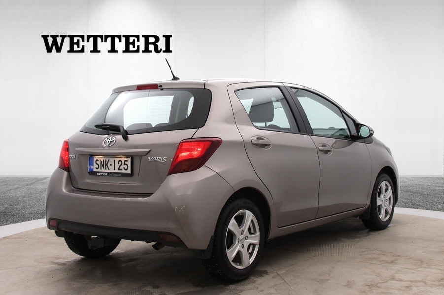 Toyota Yaris vaihtoauto