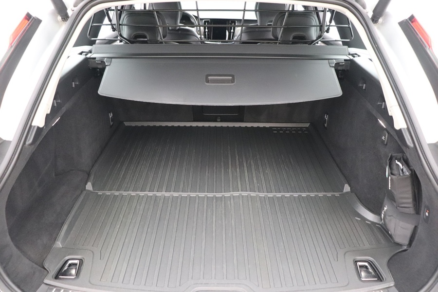 Volvo V90 Cross Country vaihtoauto