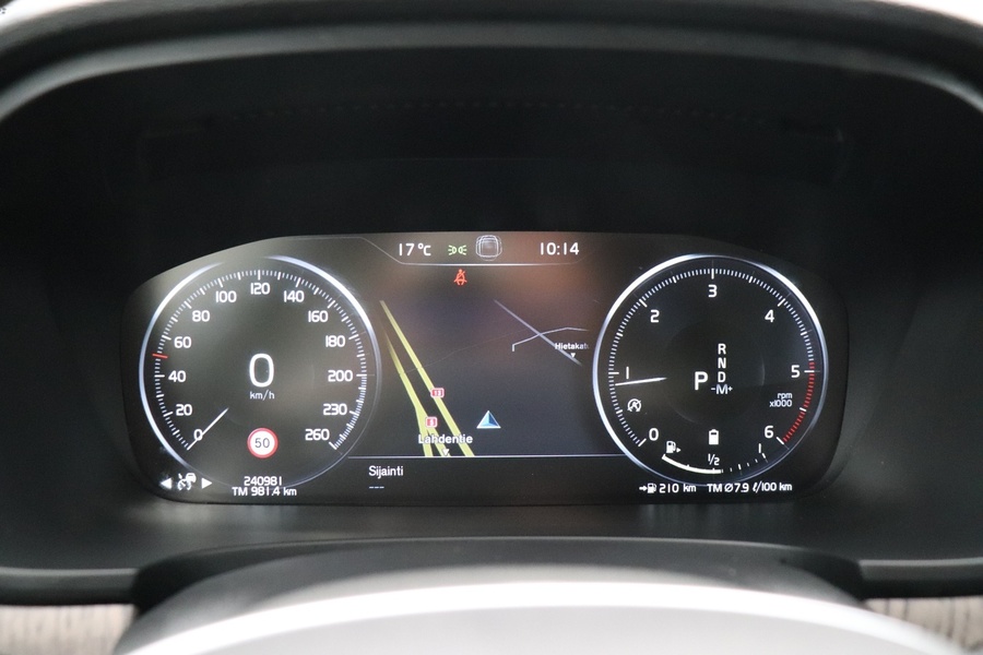 Volvo V90 Cross Country vaihtoauto