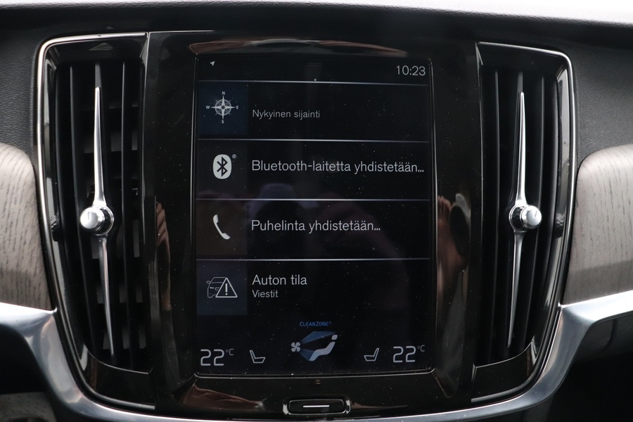 Volvo V90 Cross Country vaihtoauto