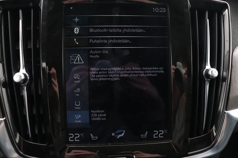 Volvo V90 Cross Country vaihtoauto