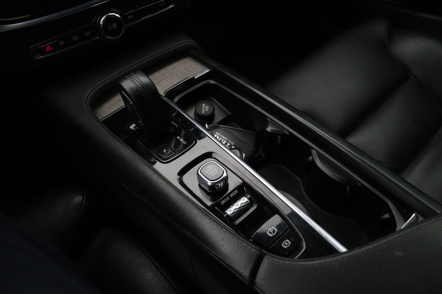 Volvo V90 Cross Country vaihtoauto