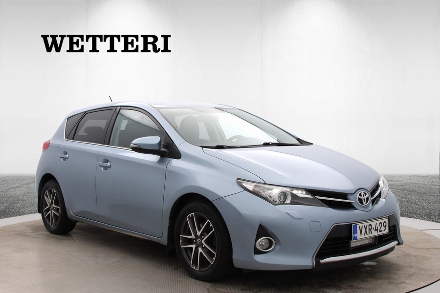 Toyota Auris vaihtoauto