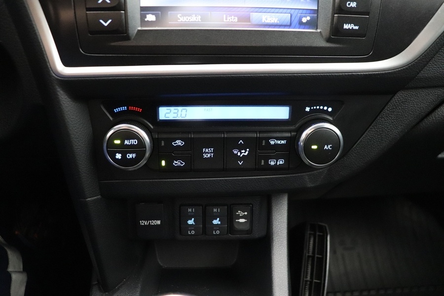 Toyota Auris vaihtoauto