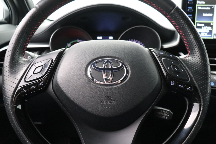 Toyota C-HR vaihtoauto