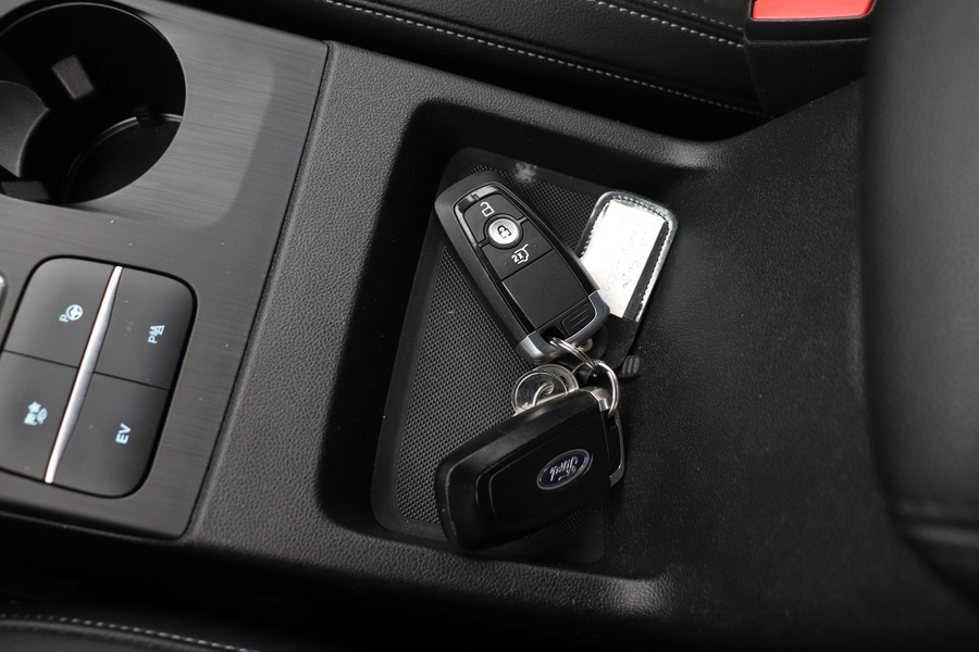 Ford Kuga vaihtoauto