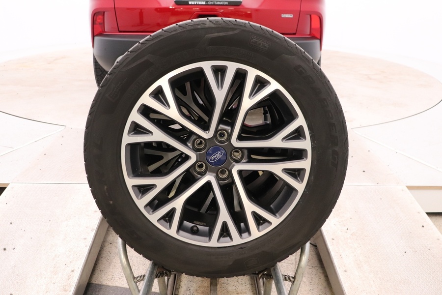 Ford Kuga vaihtoauto