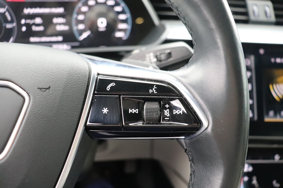 Audi e-tron vaihtoauto