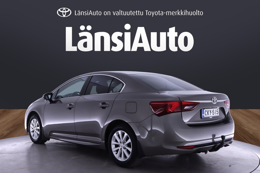 Toyota Avensis vaihtoauto