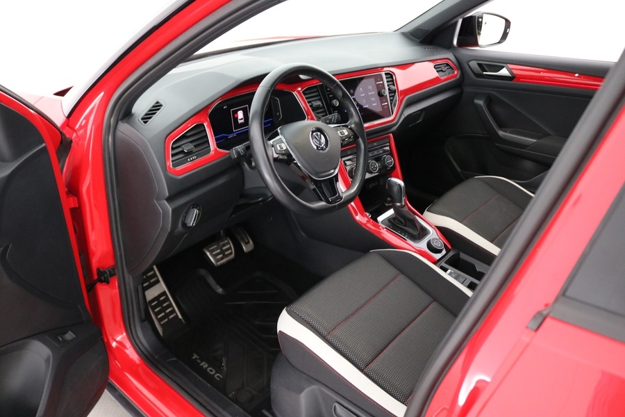 Volkswagen T-Roc vaihtoauto