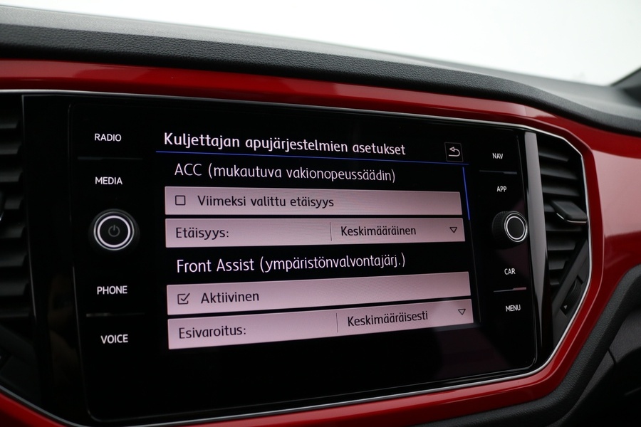 Volkswagen T-Roc vaihtoauto