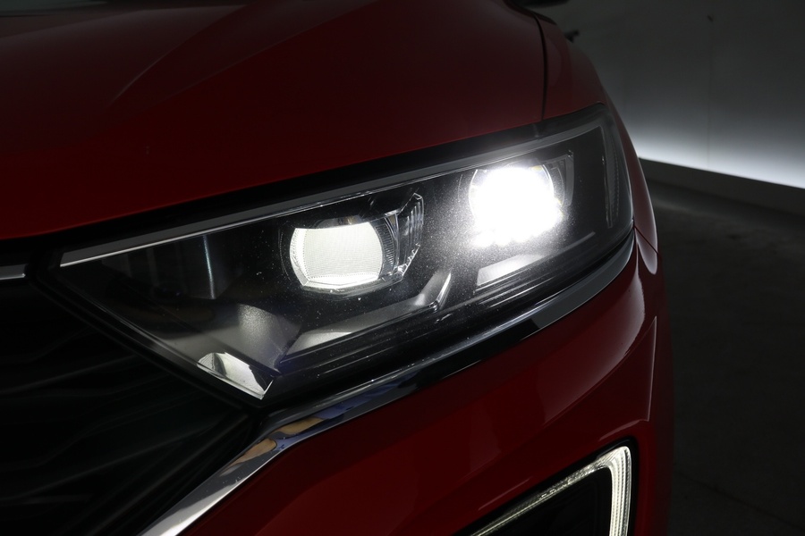 Volkswagen T-Roc vaihtoauto