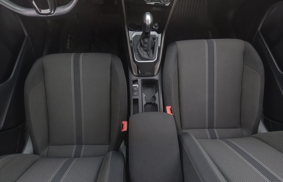 Volkswagen T-Roc vaihtoauto