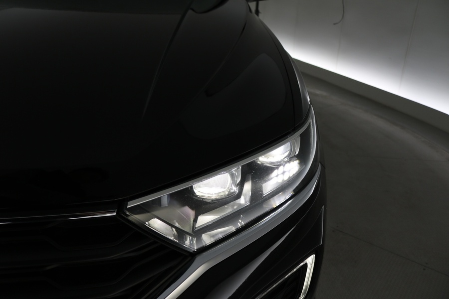 Volkswagen T-Roc vaihtoauto