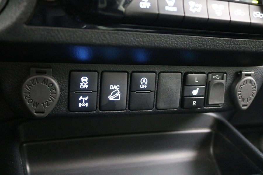 Toyota Hilux vaihtoauto