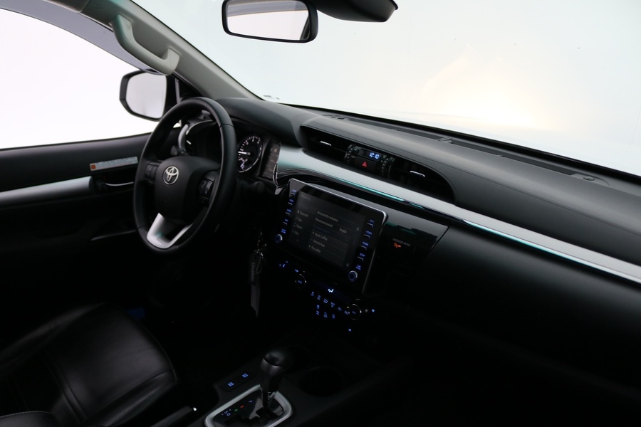 Toyota Hilux vaihtoauto