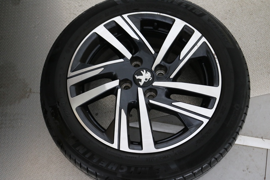 Peugeot 208 vaihtoauto