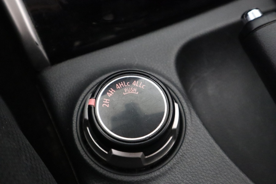 Mitsubishi L200 vaihtoauto