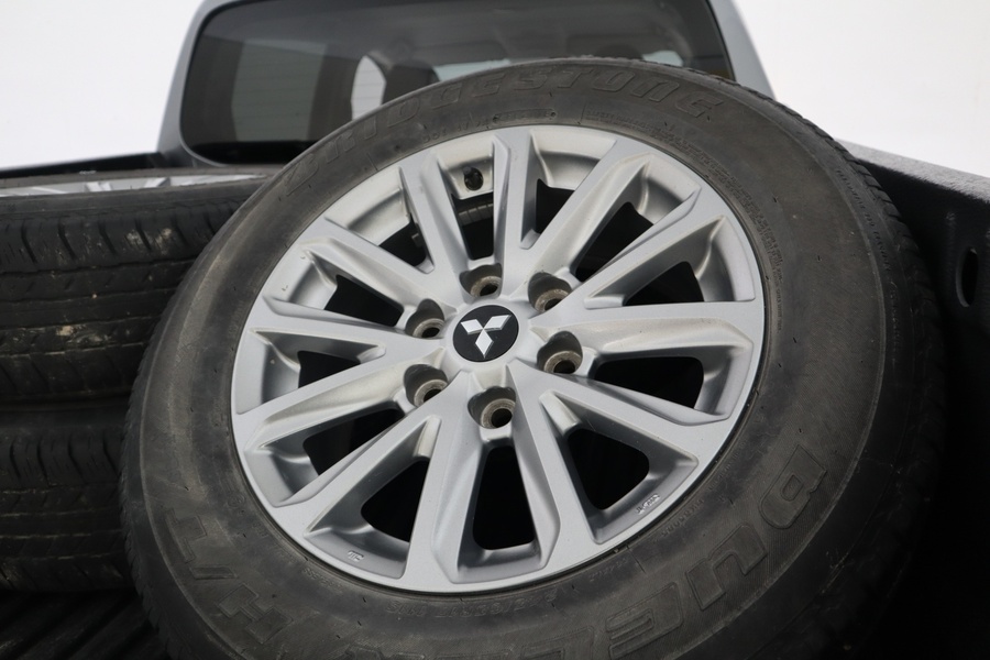 Mitsubishi L200 vaihtoauto